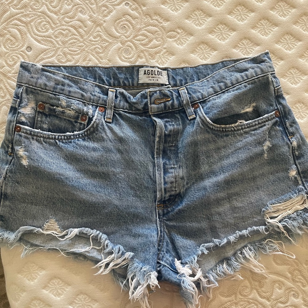 AGOLDE Parker Vintage Cut Off Short in Swapmeet
Size 29